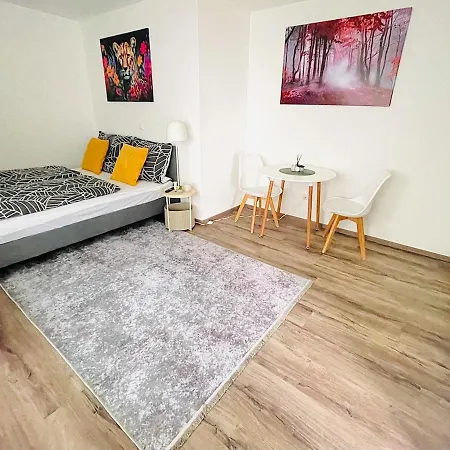 Apartamento Ruhige & Zentrumsnahe Mit Self Check In & Netflix Augsburg